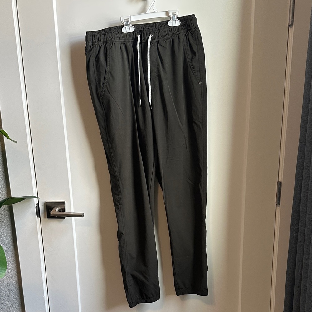 Vuori Men's Charcoal Joggers with White Drawstring